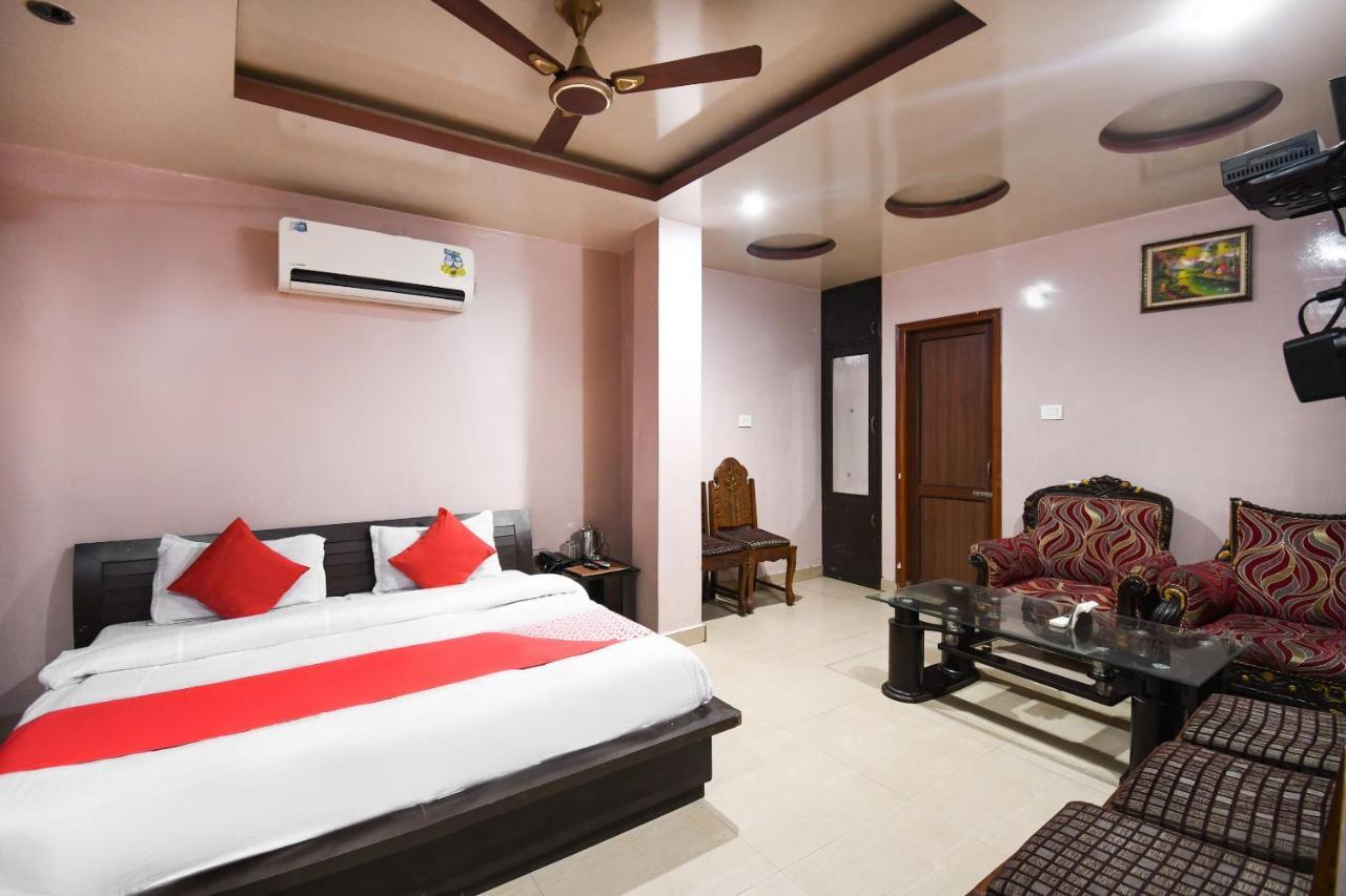 Una  Oyo 67033 Hotel Sahil Plaza מראה חיצוני תמונה