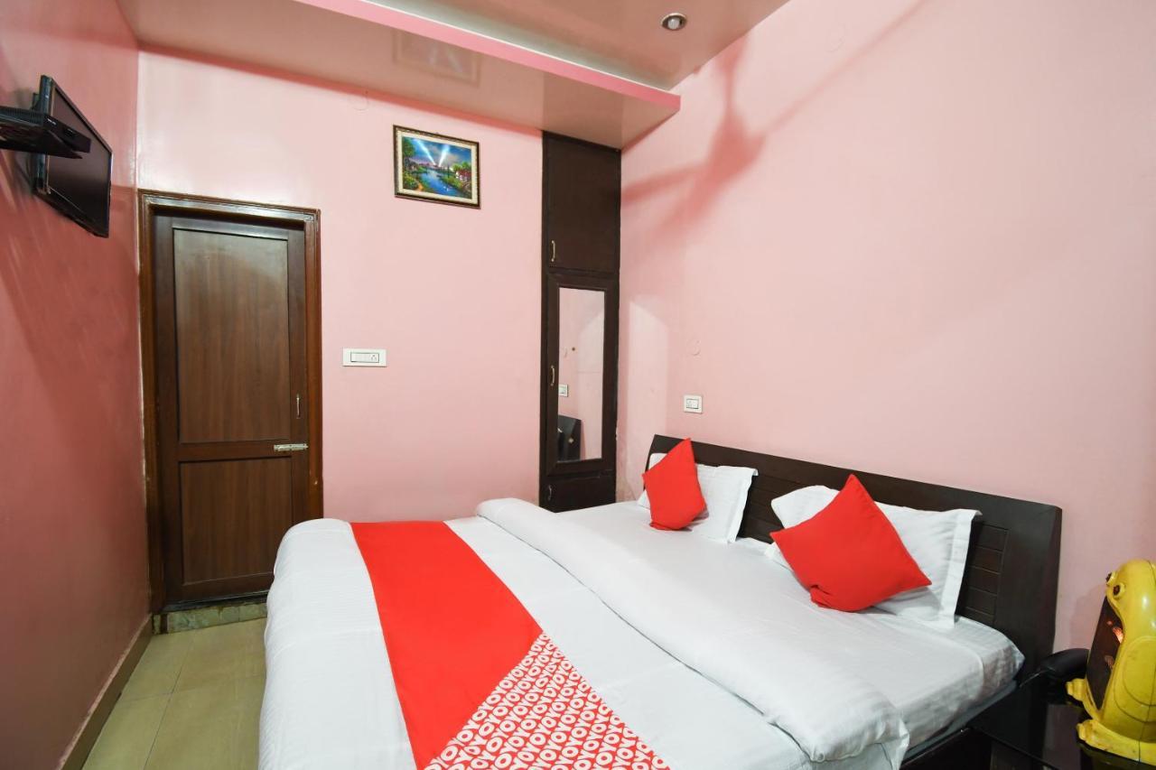 Una  Oyo 67033 Hotel Sahil Plaza מראה חיצוני תמונה