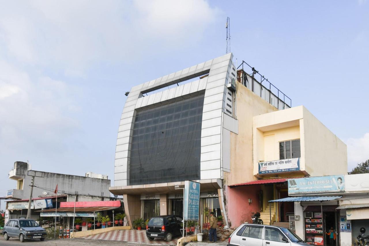 Una  Oyo 67033 Hotel Sahil Plaza מראה חיצוני תמונה